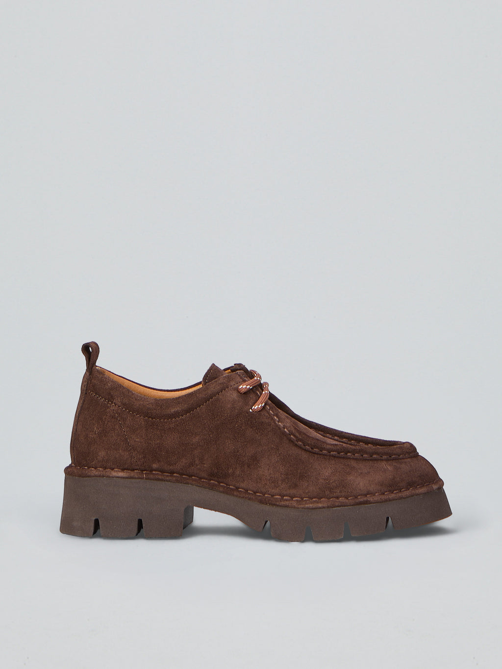 Schnürschuhe aus Veloursleder