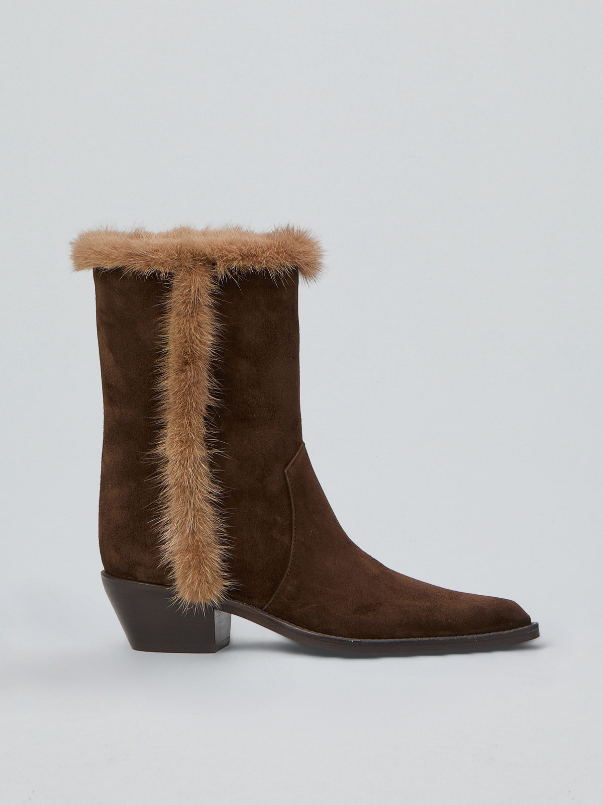 Suede boots with inserts