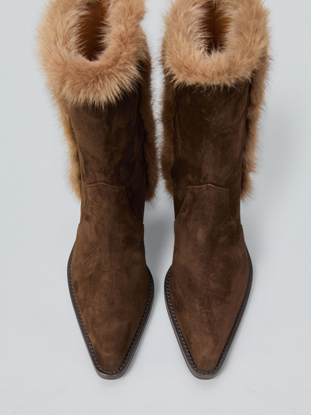 Suede boots with inserts