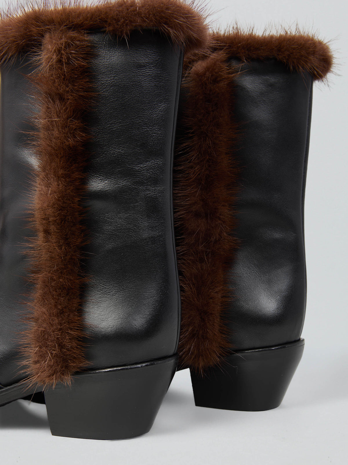 Texan low leather boots with inserts