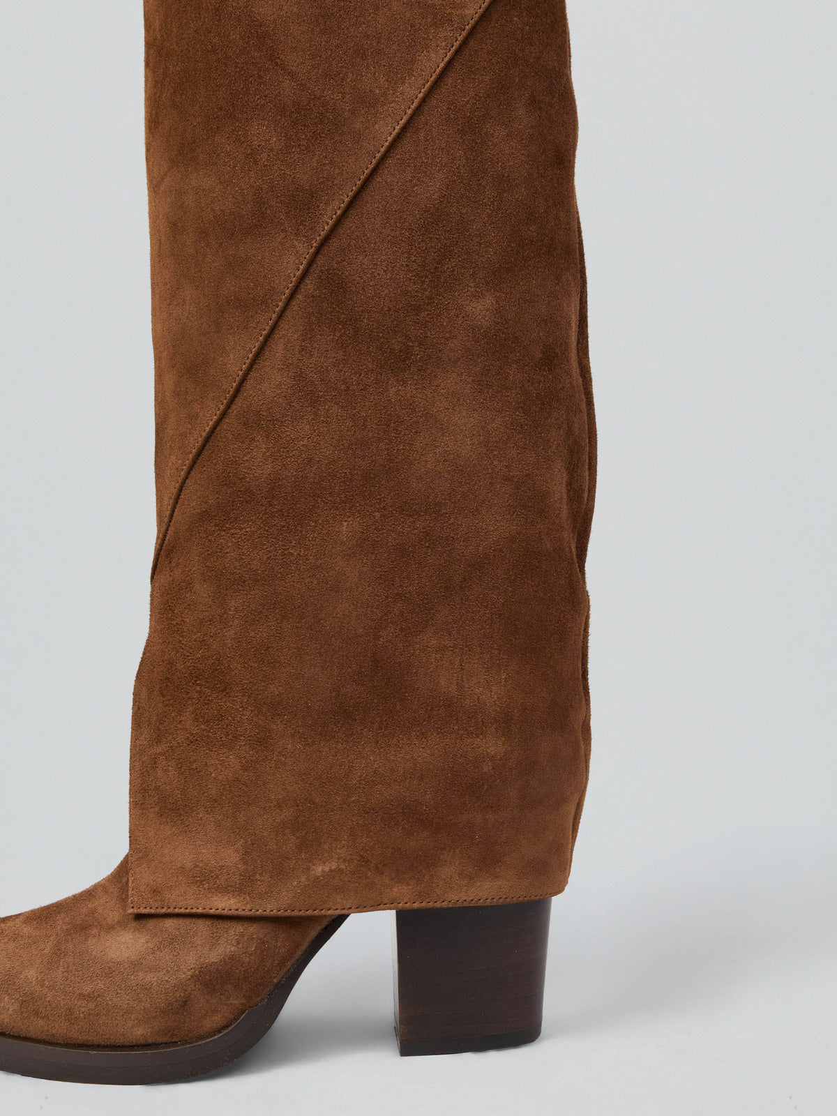 Suede boots