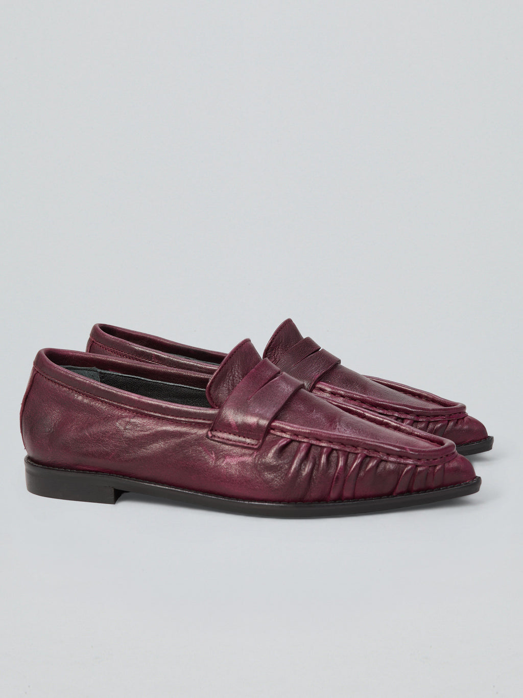 Pointed leather loafers