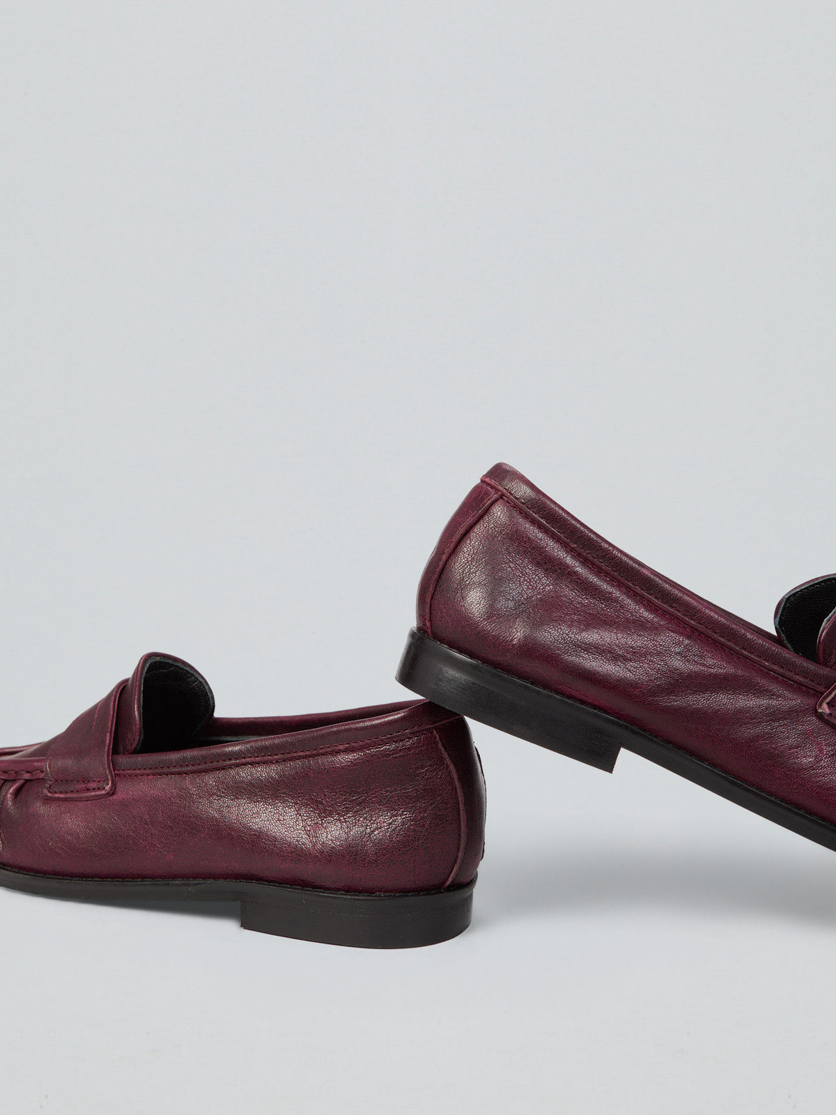 Pointed leather loafers