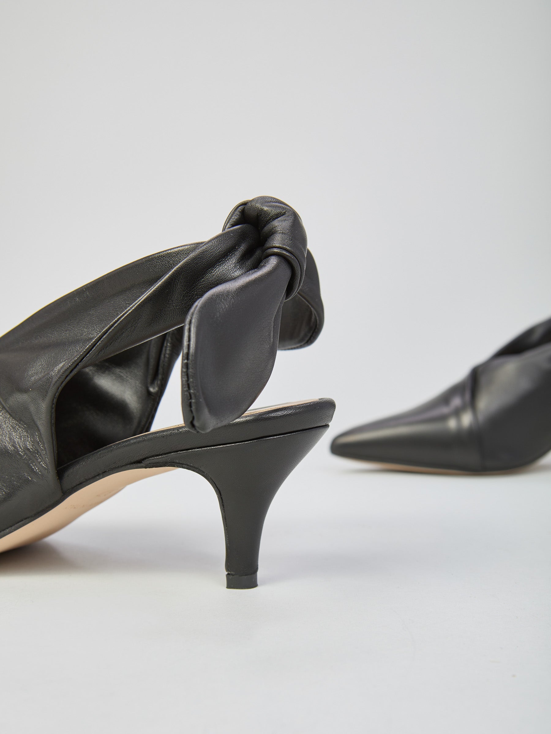 Slingpumps aus Leder