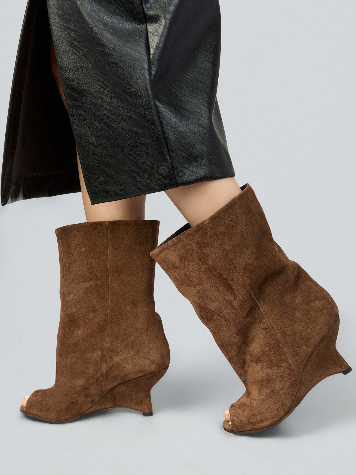 Offener Boot aus Wildleder