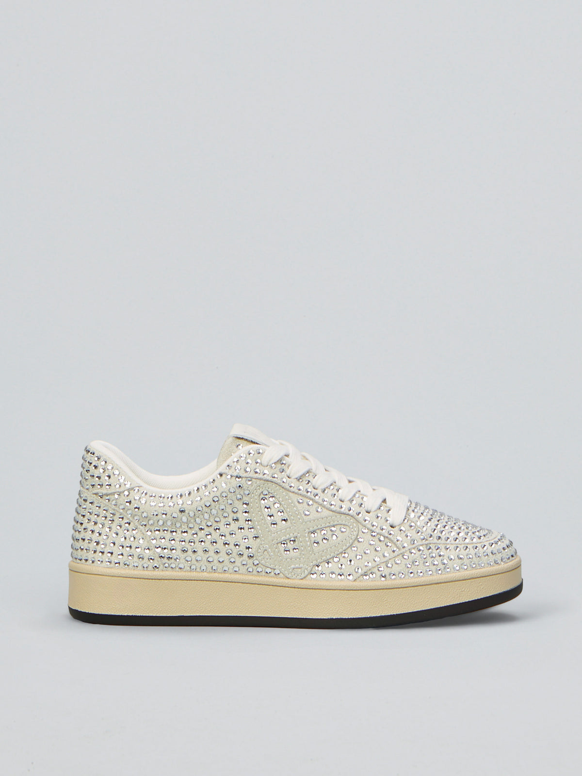 Sneakers mit Strasssteinen
