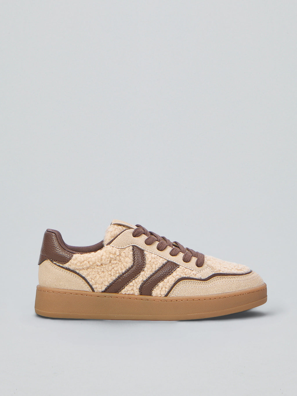 Teddy effect sneakers