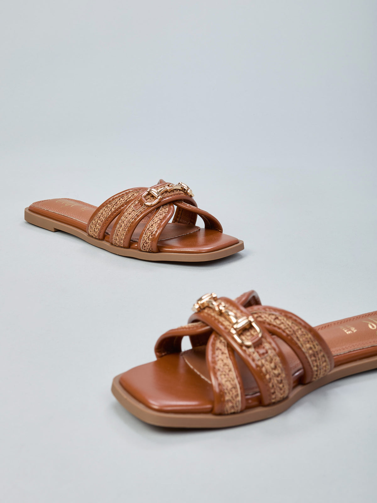 Sandali in raffia