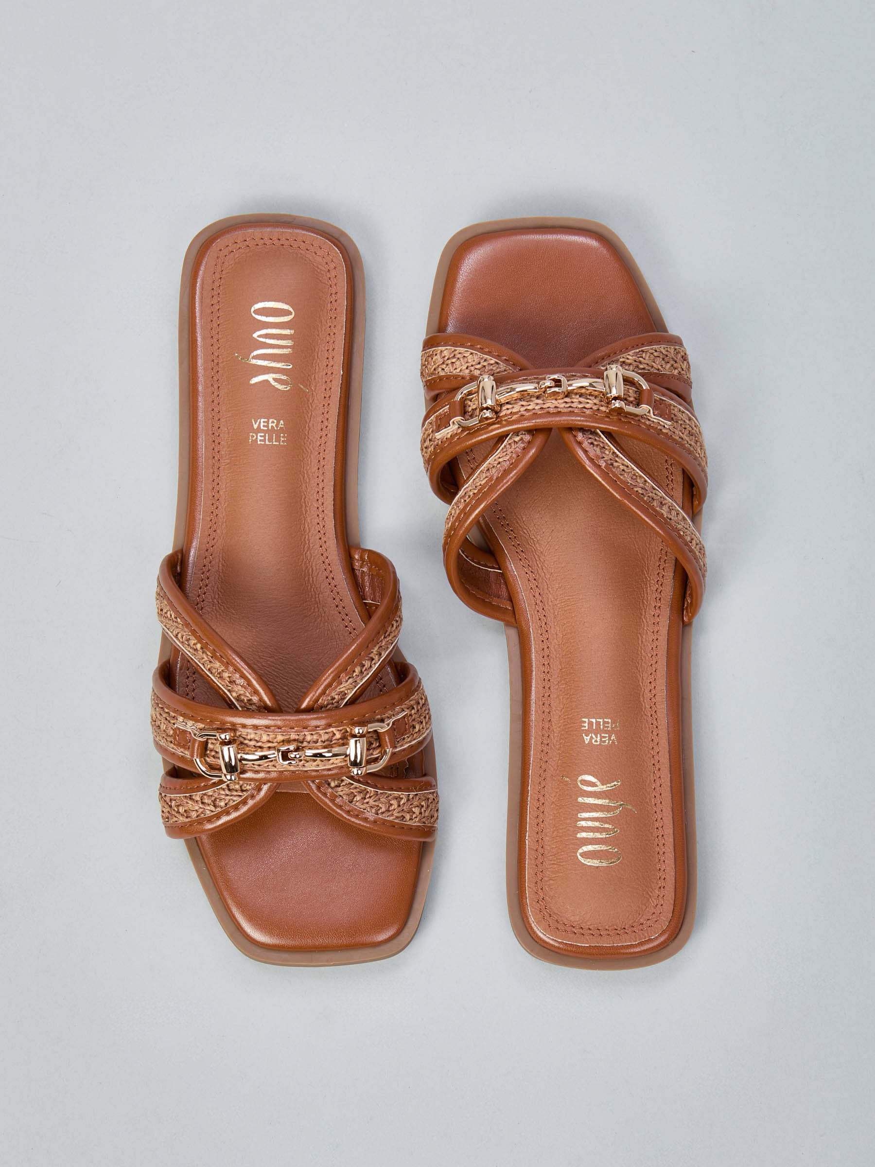 Sandali in raffia