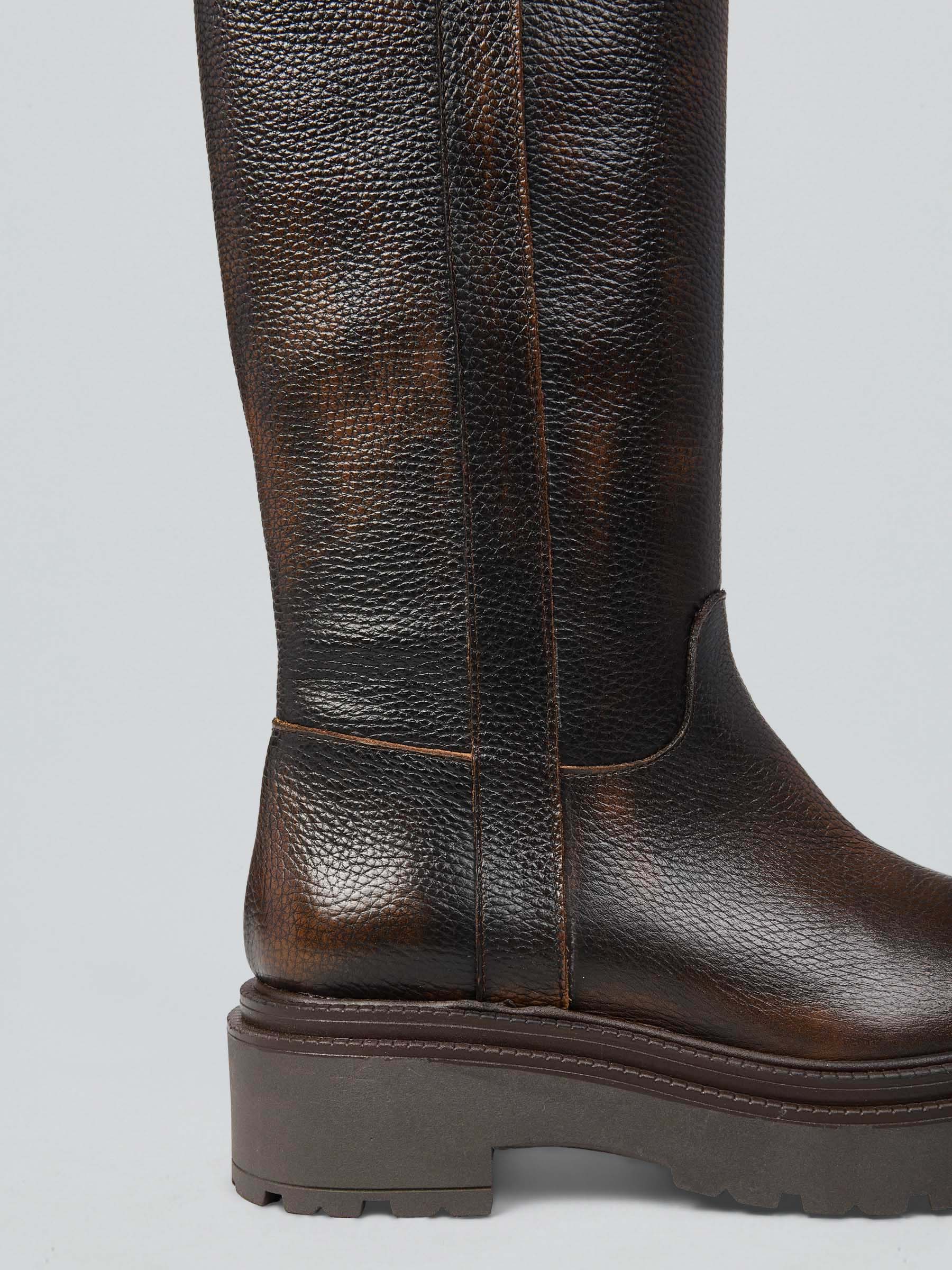 Lederstiefel