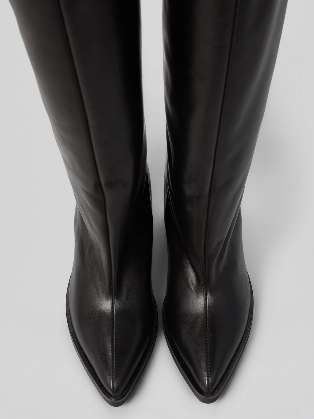 Lederstiefeletten mit innenliegendem Keilabsatz