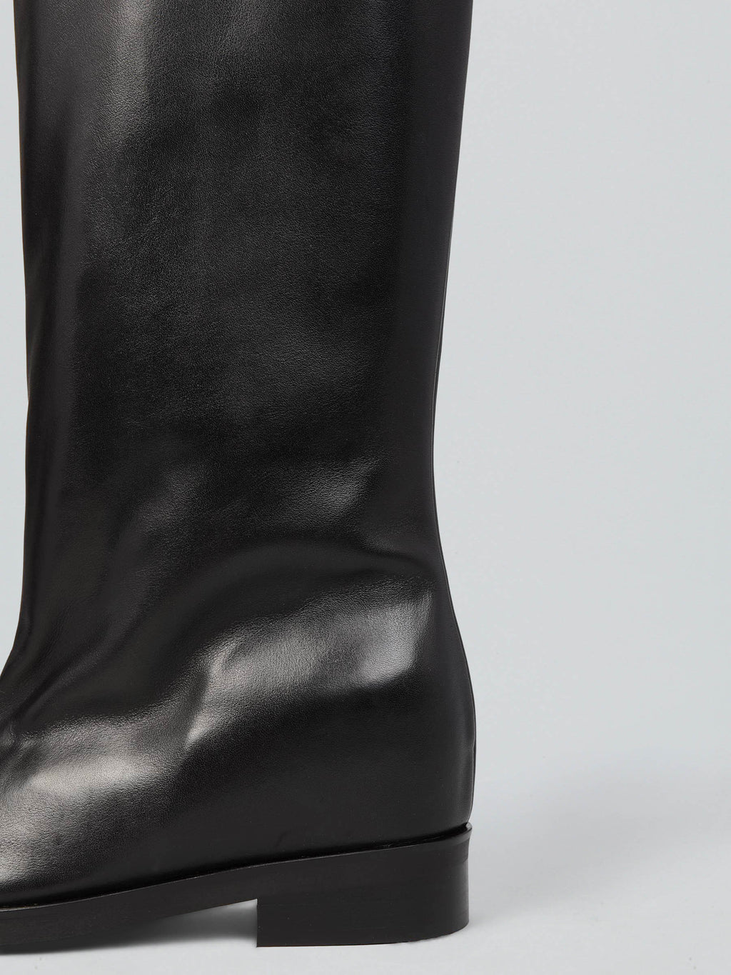 Lederstiefeletten mit innenliegendem Keilabsatz