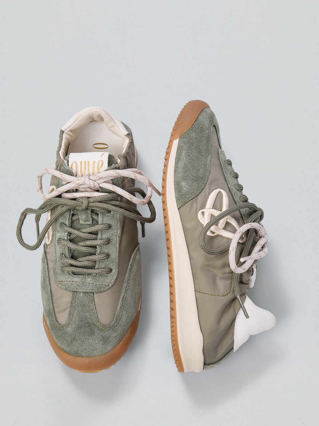 Sneakers aus Wildleder