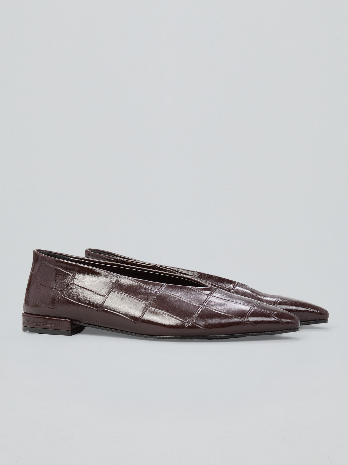 Croc-effect ballet flats