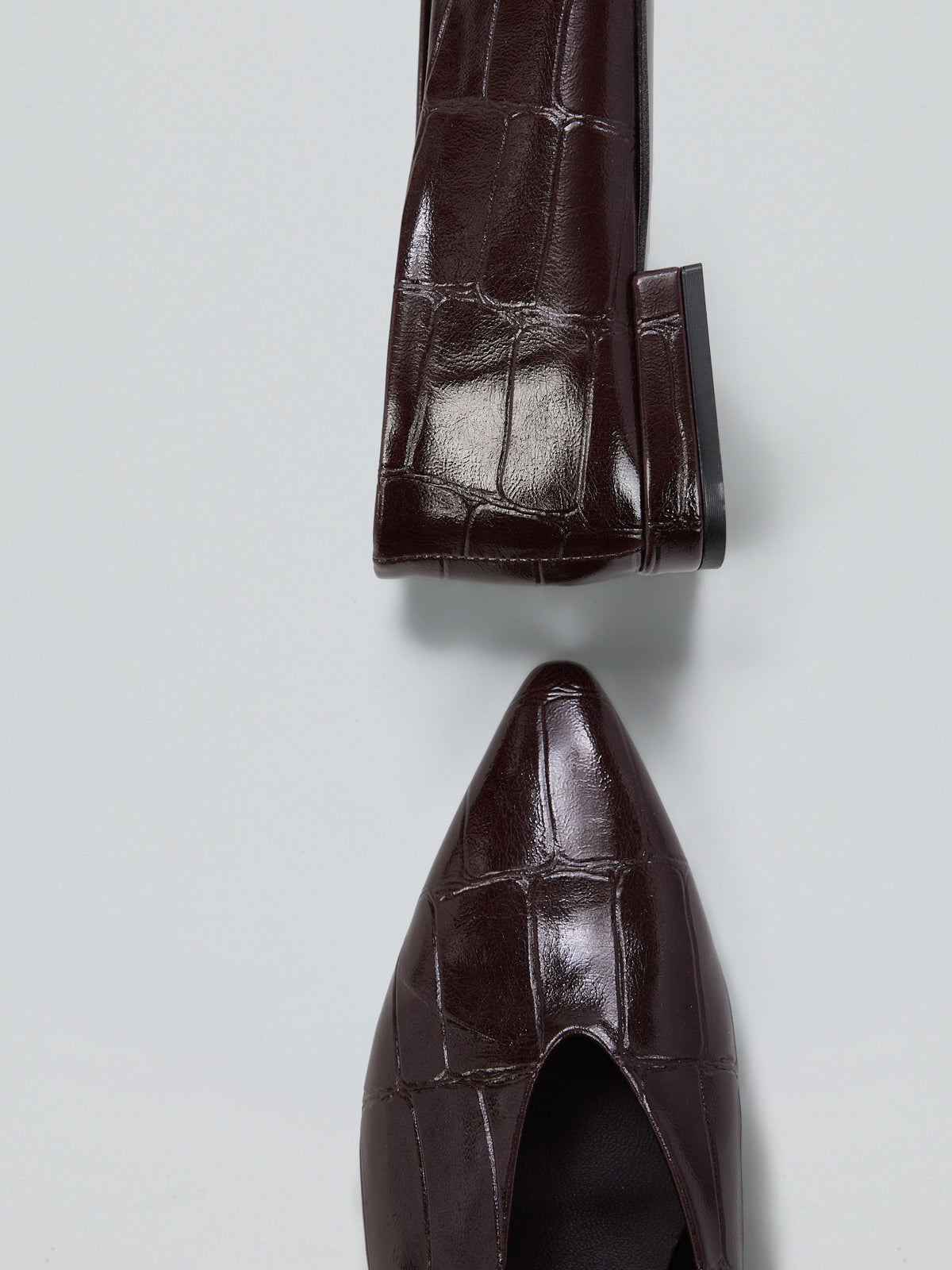 Croc-effect ballet flats