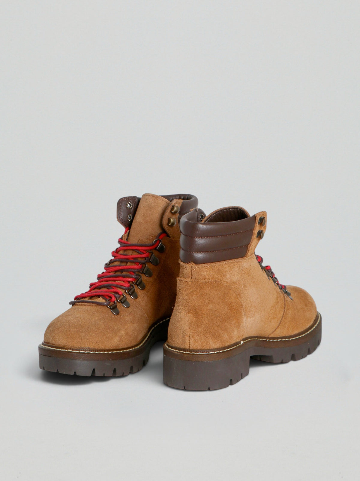 Schnürstiefeletten aus Wildleder