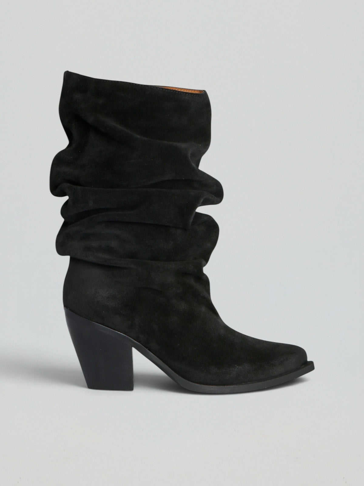 Geraffte Wildleder-Cowboystiefel