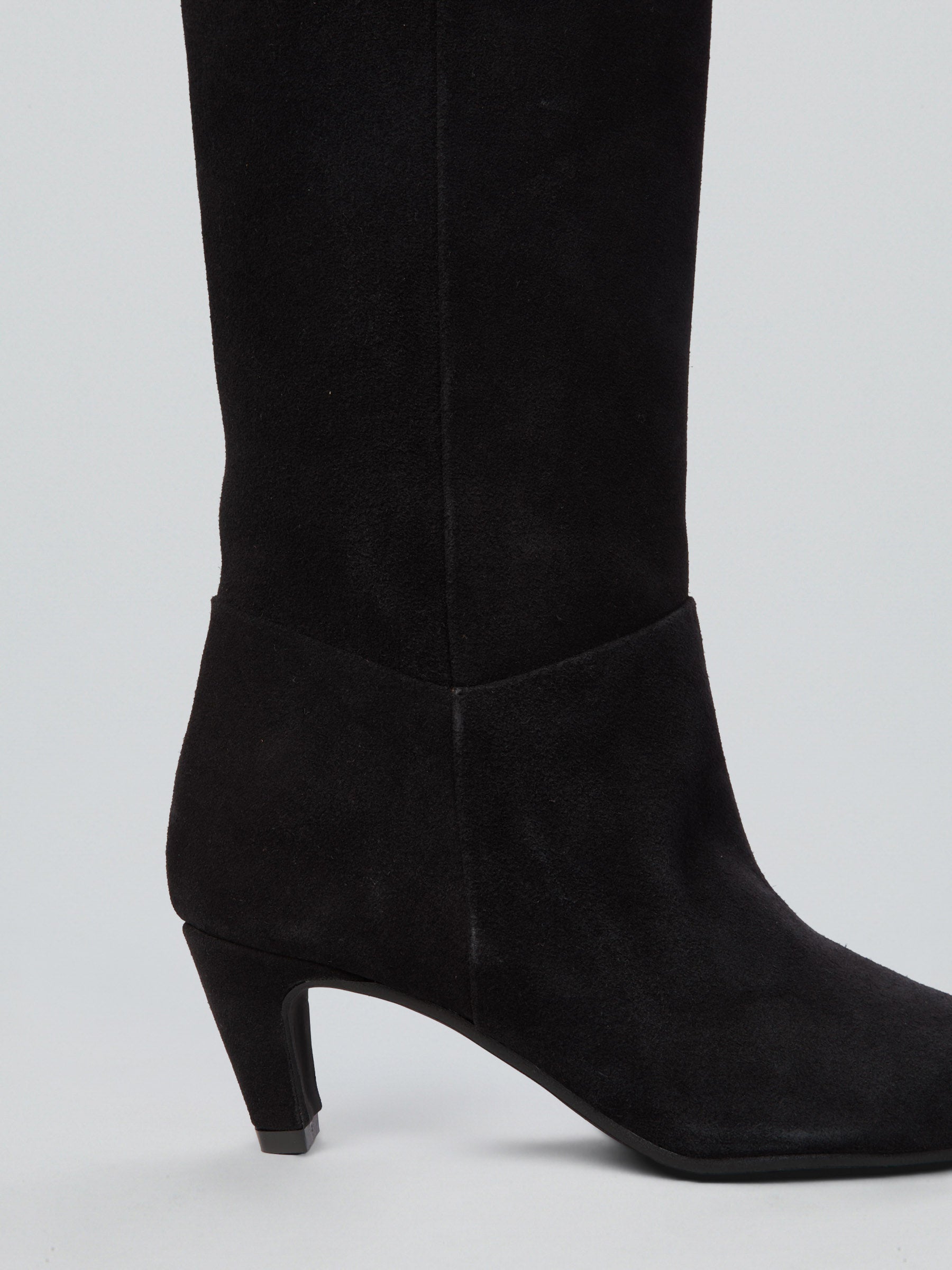 Suede boots