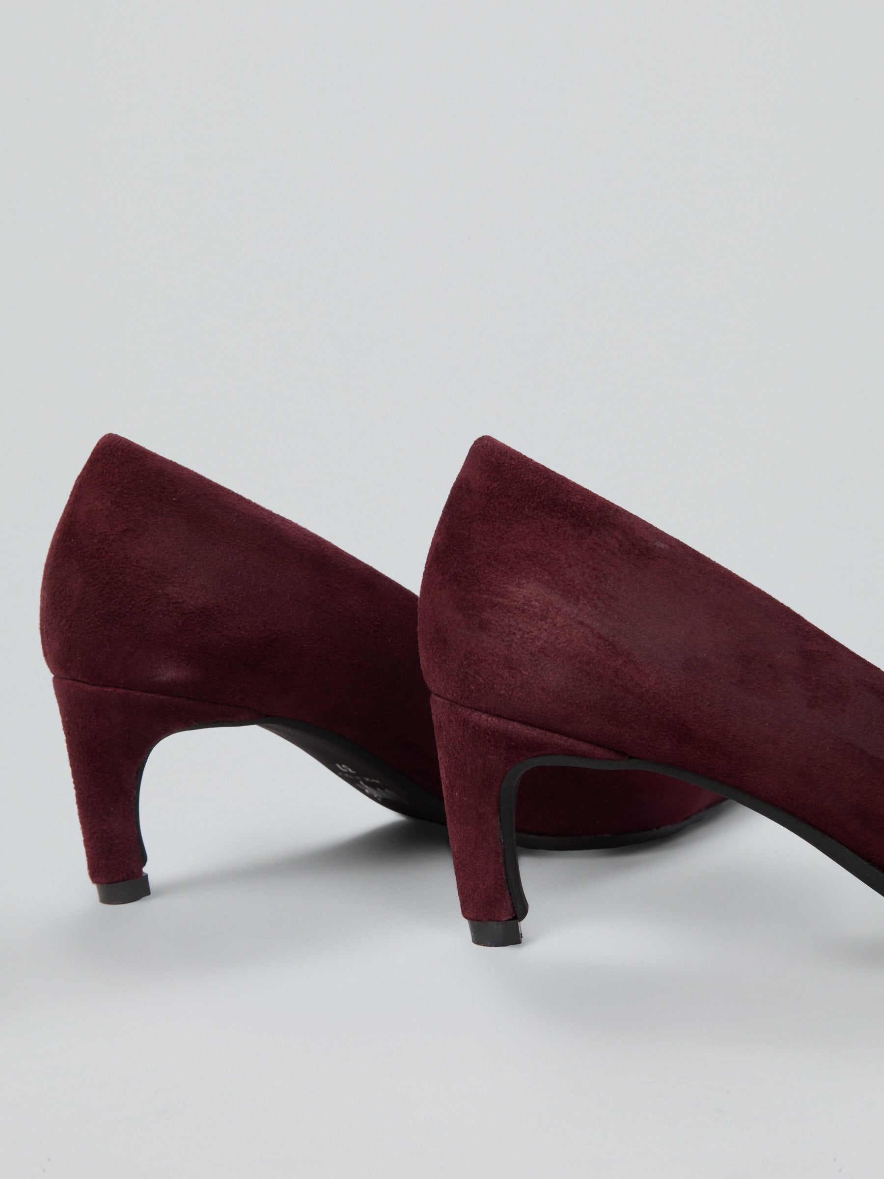 Suede pumps