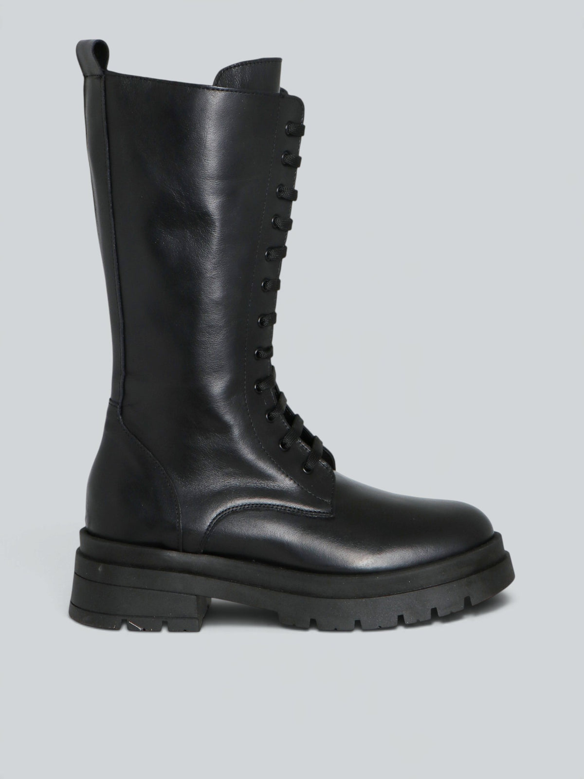 Bottines militaires en cuir