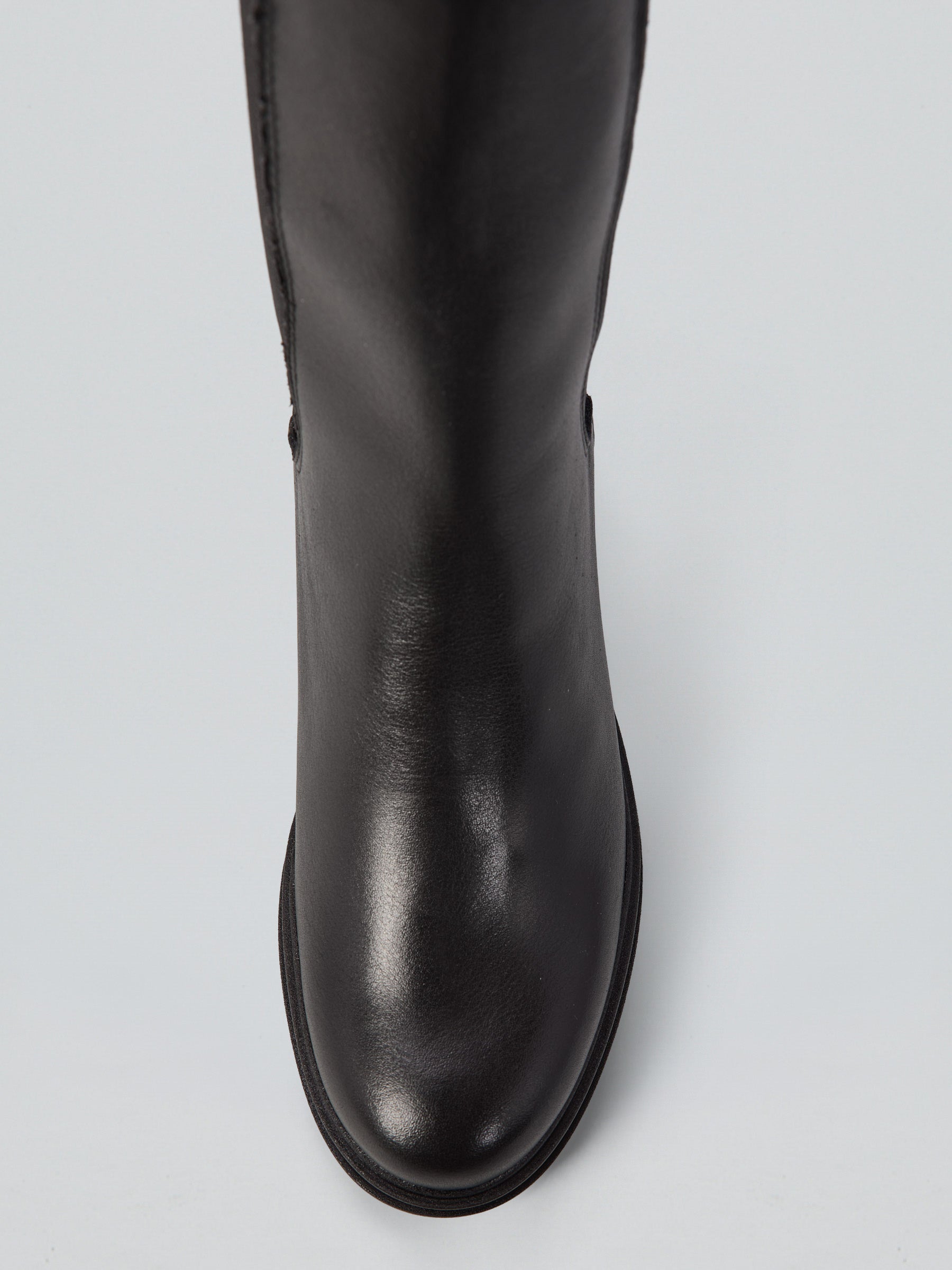 Leather Chelsea boot