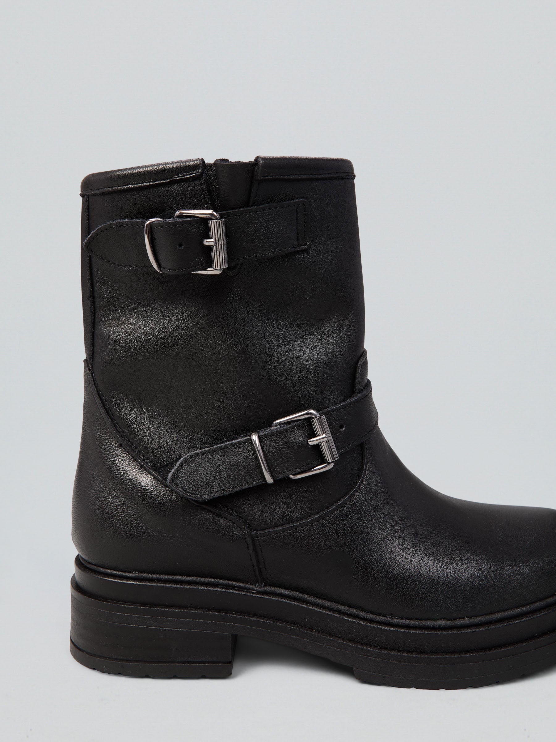 Leather ankle boot