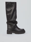 Stiefel aus gerafftem Leder