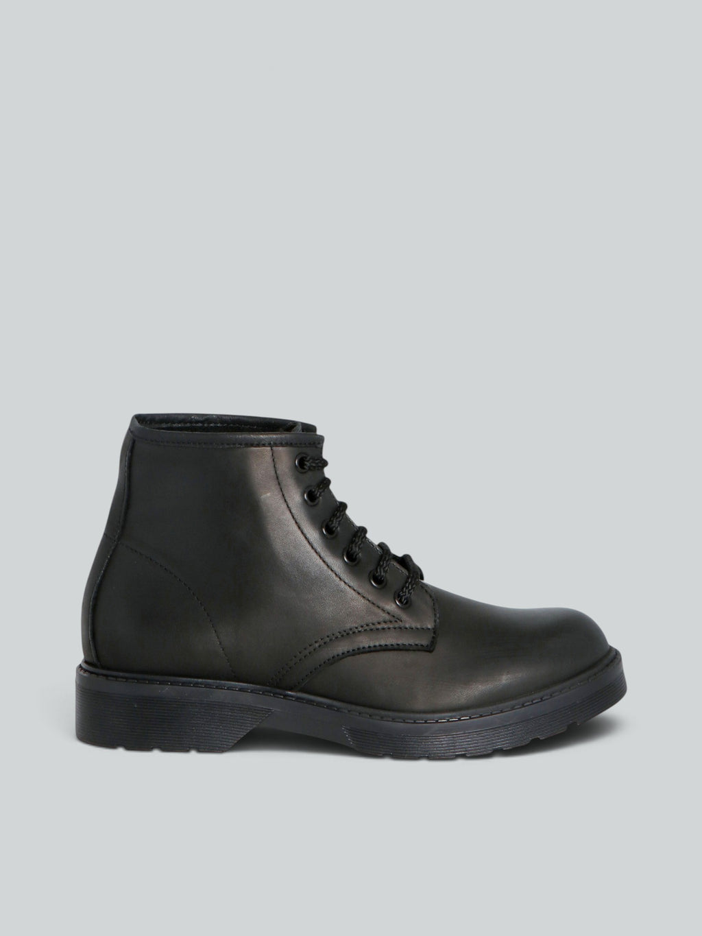 Bottines militaires en cuir