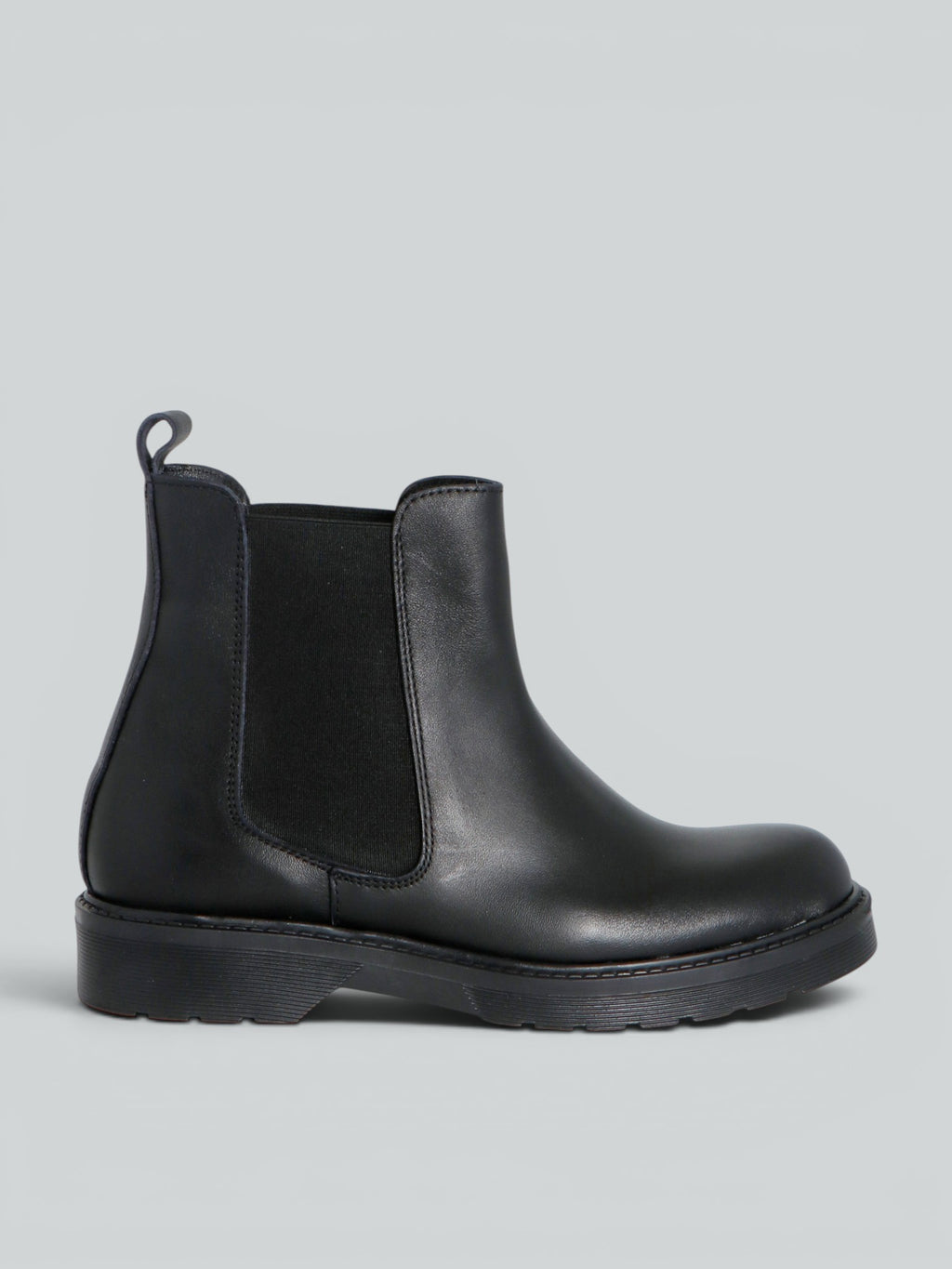 Leather Chelsea boot