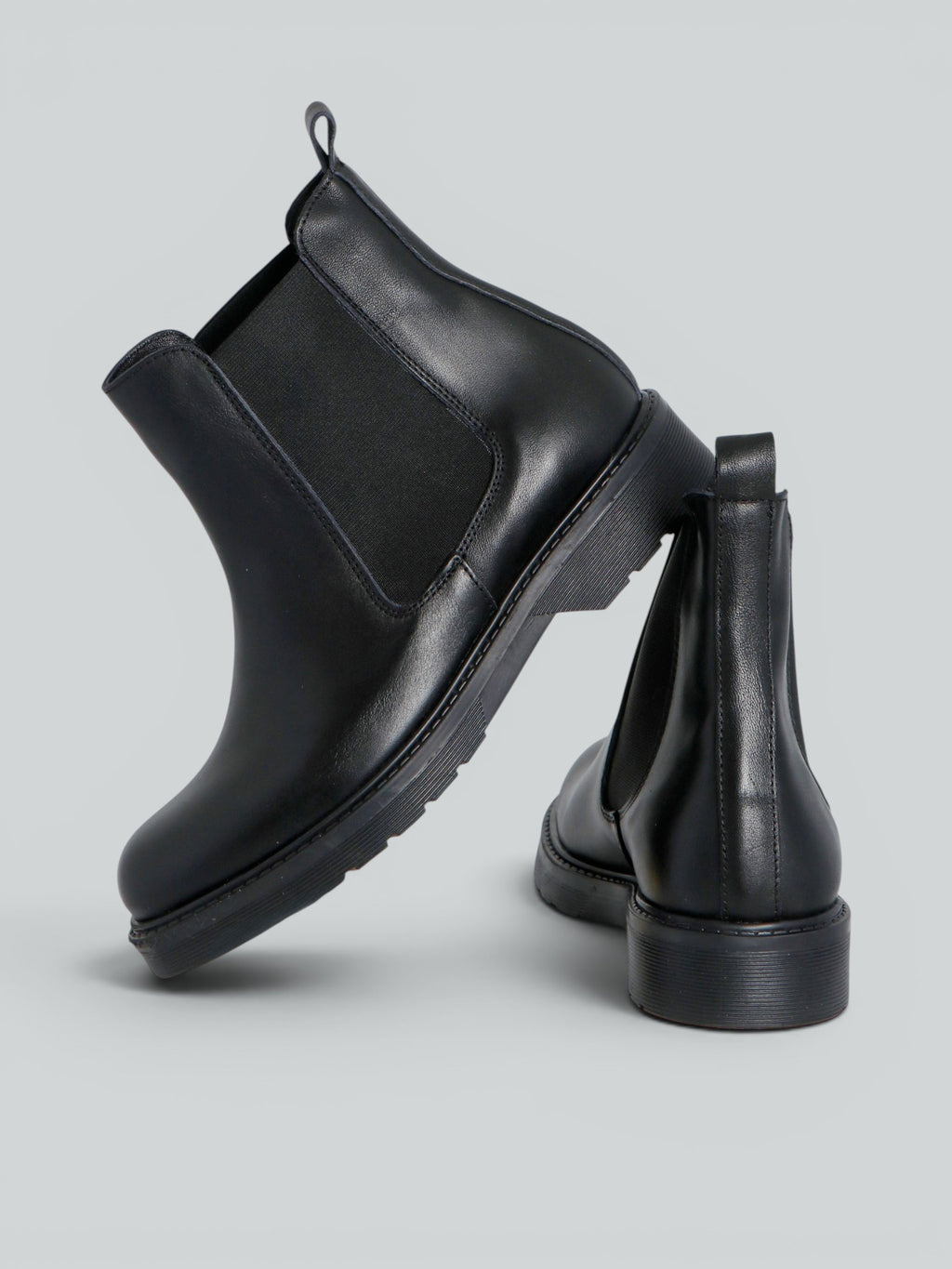 Leather Chelsea boot