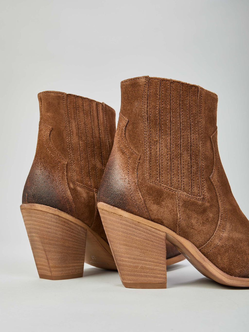 Suede Texan boots