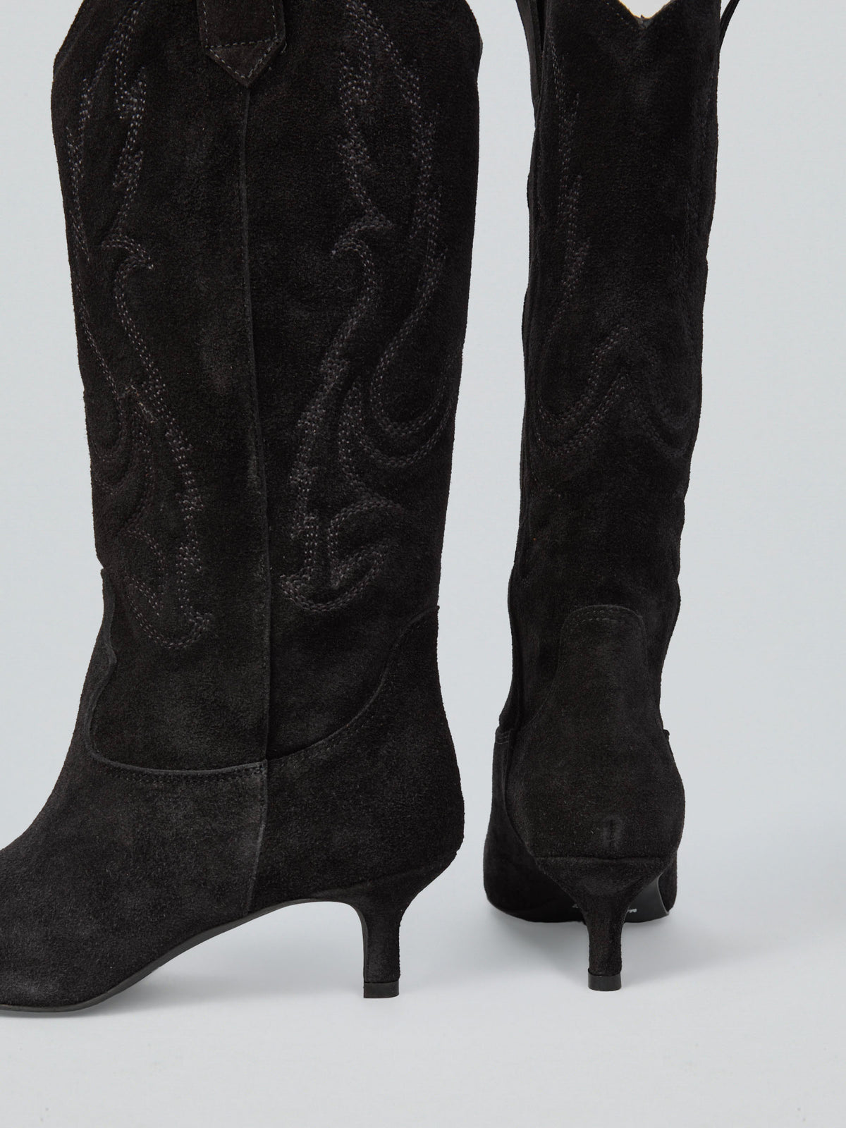 Suede boots