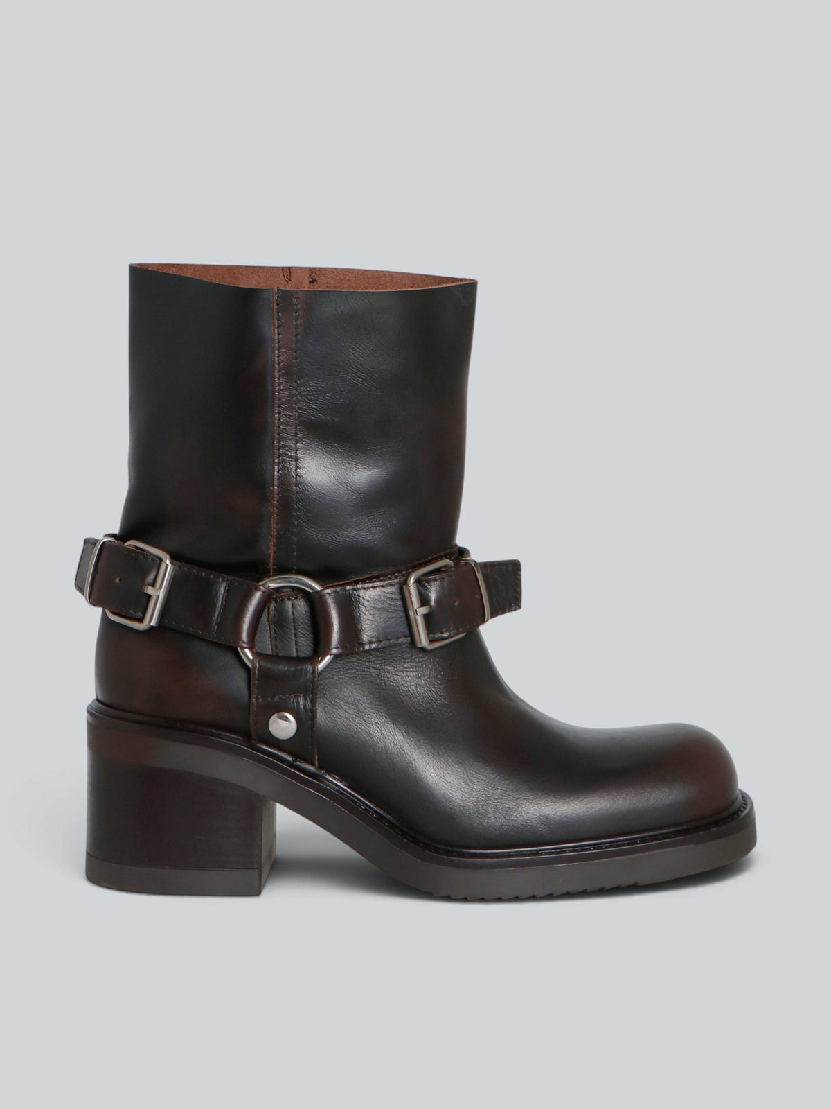 Bottine en cuir
