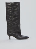 Leather boots with crocodile print
