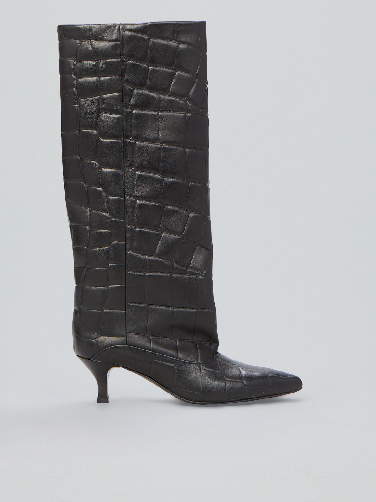 Leather boots with crocodile print
