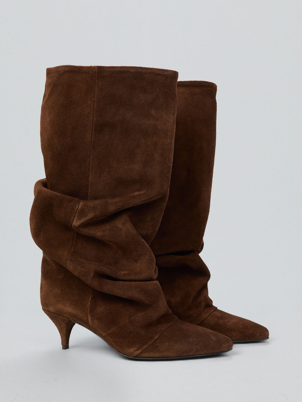 Stiefel aus gerafftem Wildleder