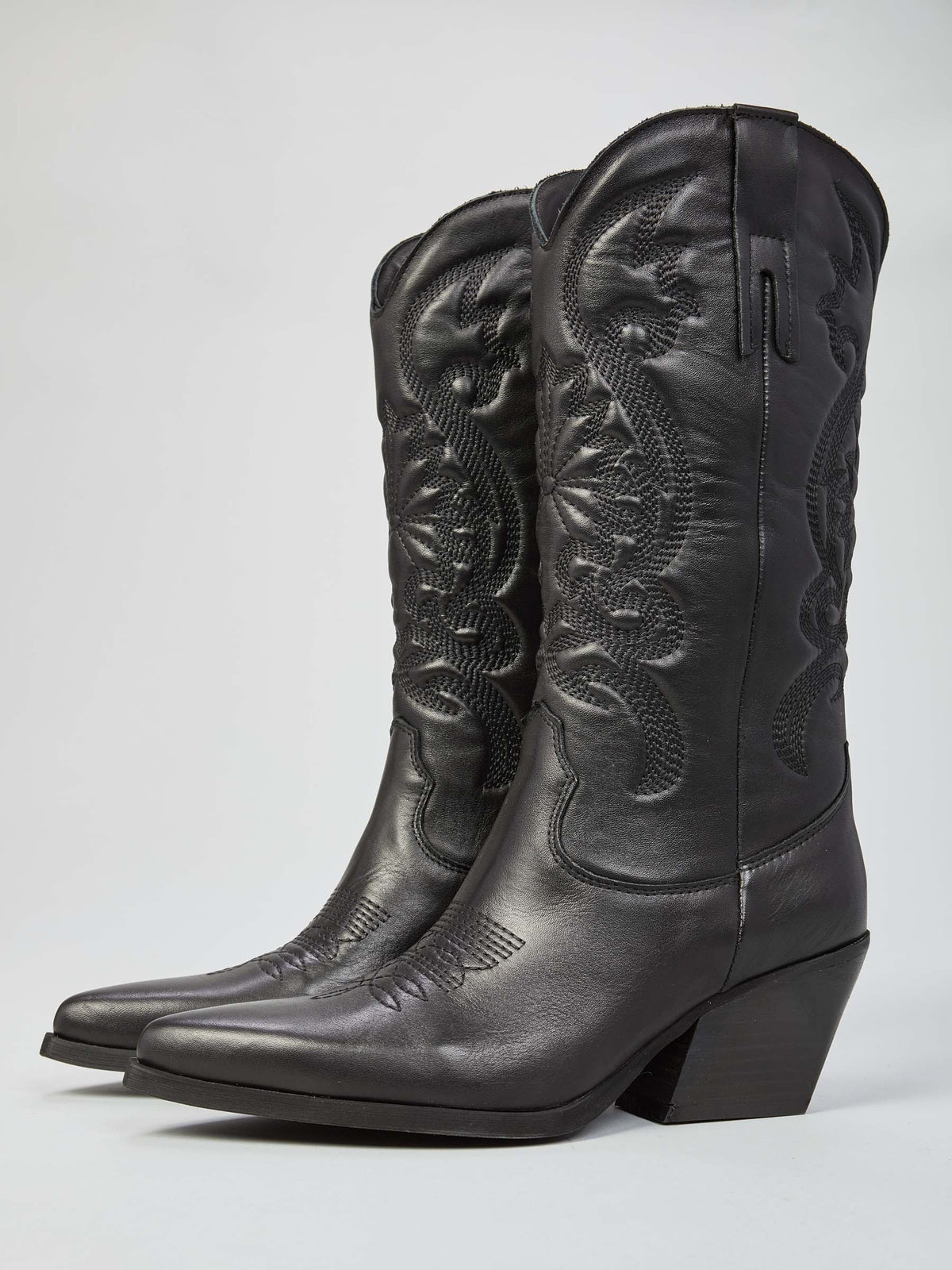 Embroidered leather Texans
